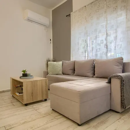 Karla - Private Roof Terrace & Sea View Appartement *